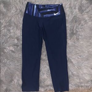 Nike capri leggings